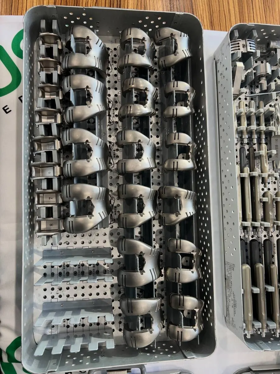 Instrument trays